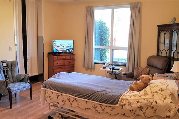 Ayre Manor Complex Care Suite: Bedroom